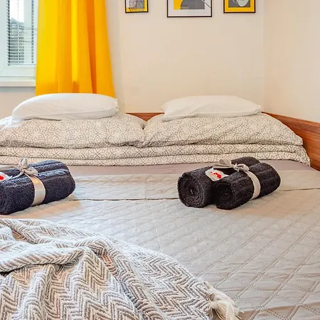 Lägenhet Castle Cozy